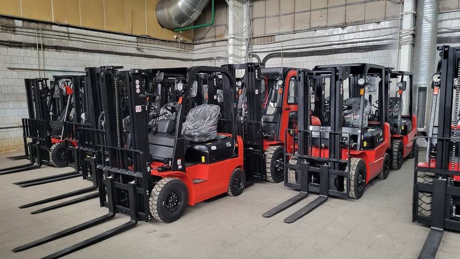 Тест-драйв складской техники на нашем складе в Волгодонске