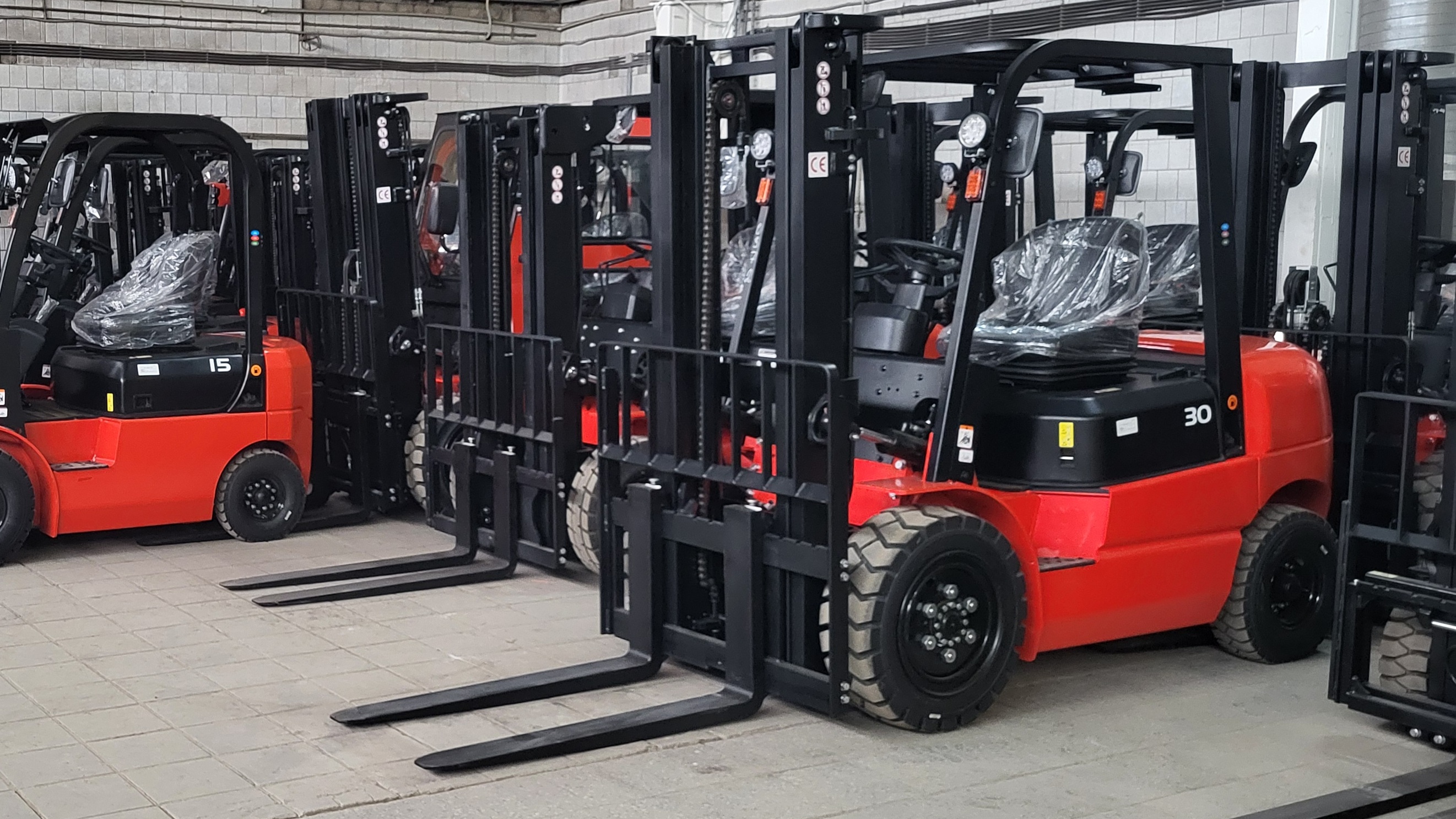 Тест-драйв складской техники на нашем складе в Волгодонске